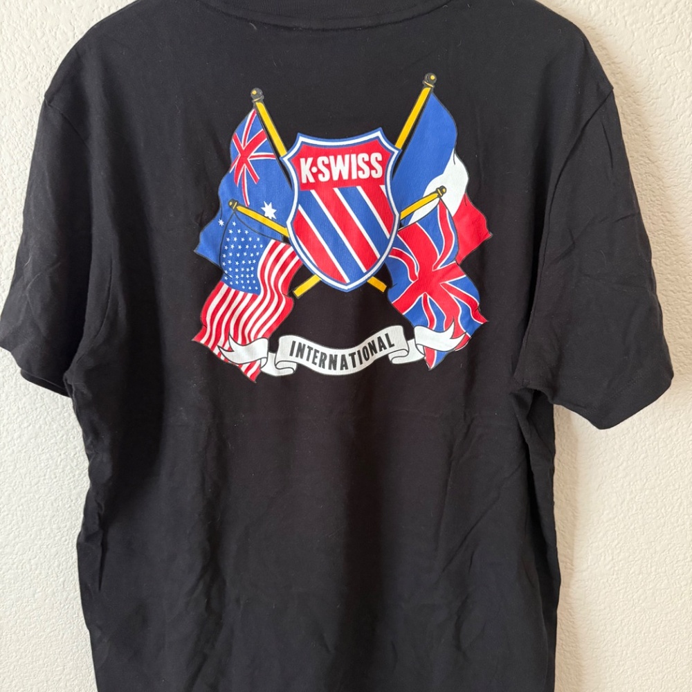 K-Swiss Men's Black Tee Shirt International Logo Size XL